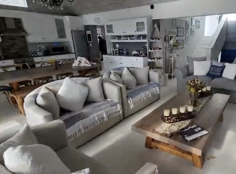 4 Bedroom Property for Sale in Paradise Beach Western Cape